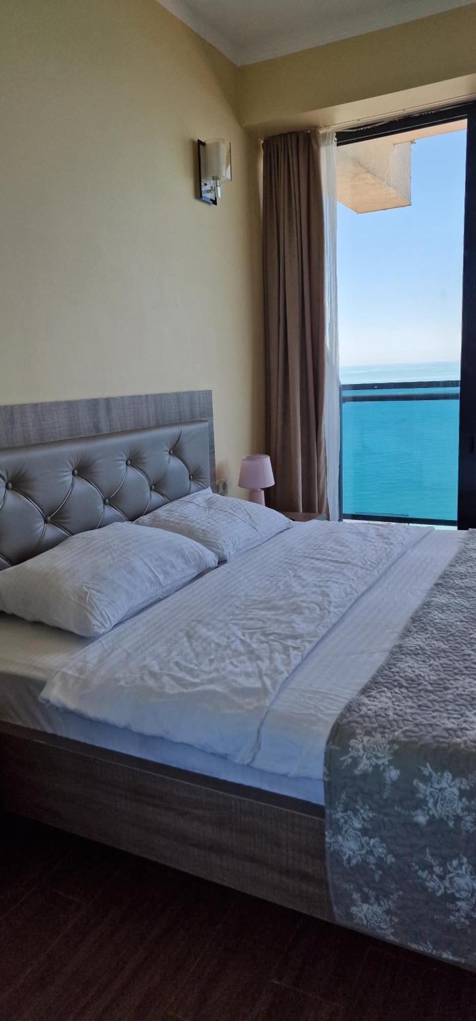 Your Beach Tower Batumi Luaran gambar